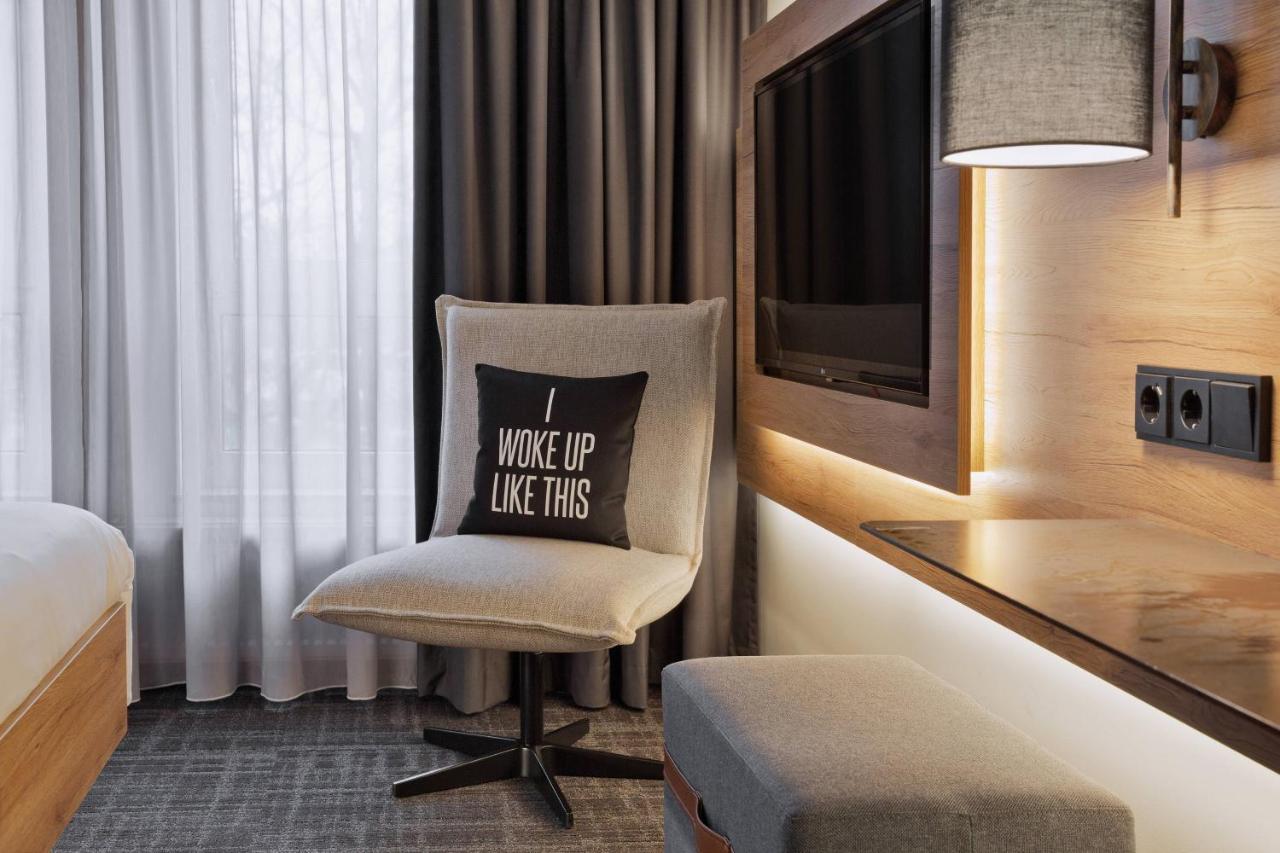 Moxy Berlin Humboldthain Park Bagian luar foto