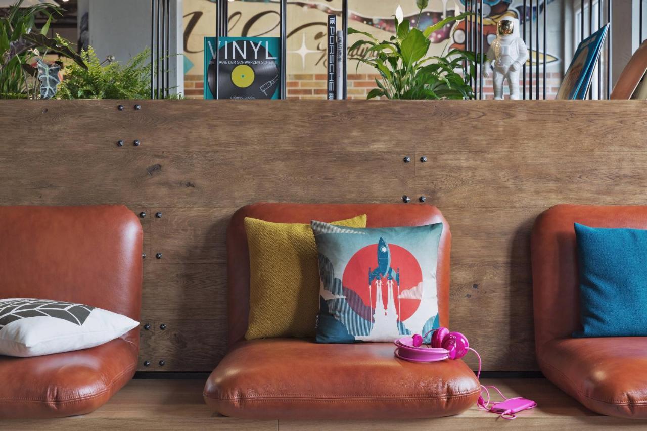 Moxy Berlin Humboldthain Park Bagian luar foto