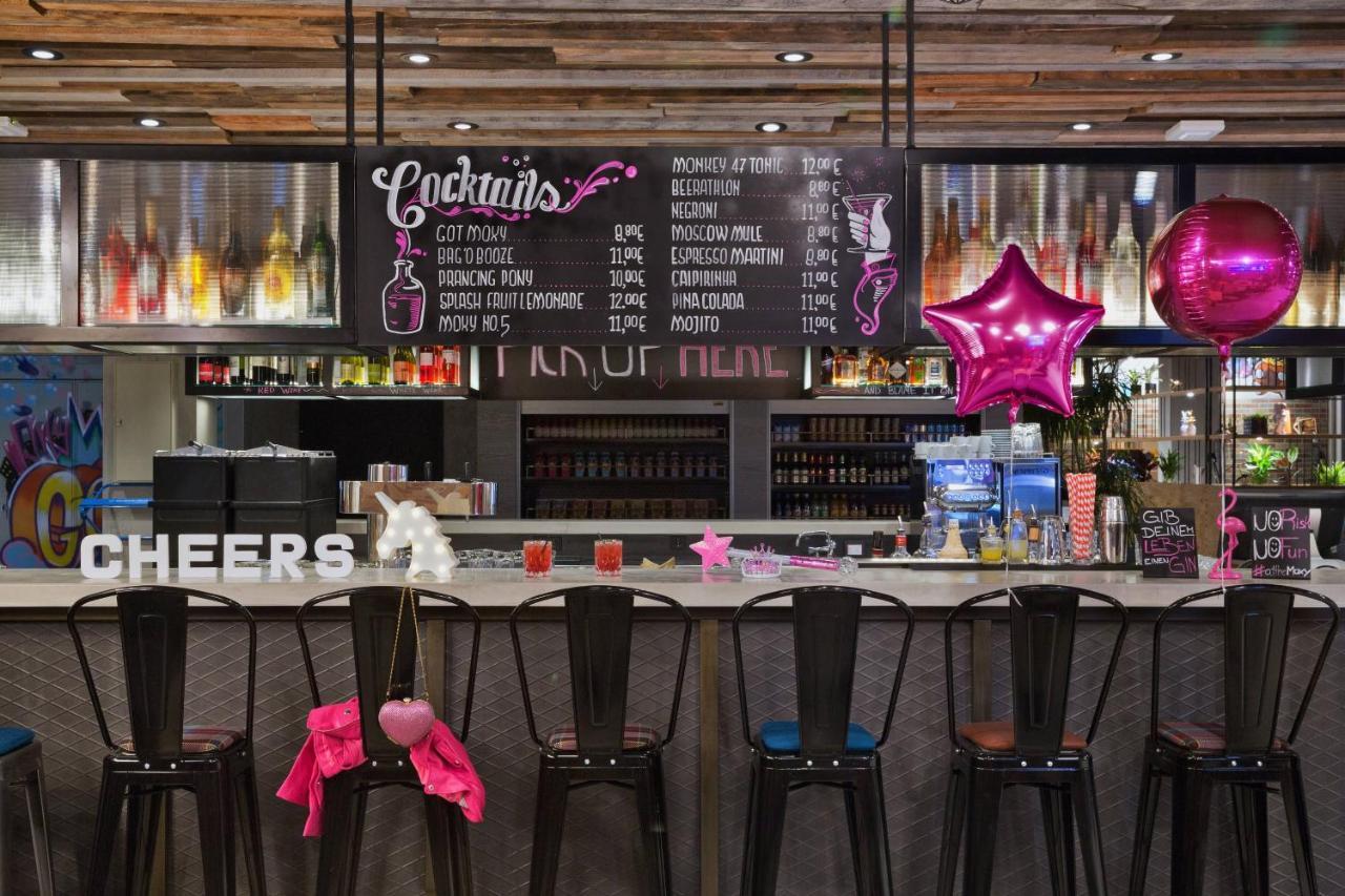 Moxy Berlin Humboldthain Park Bagian luar foto