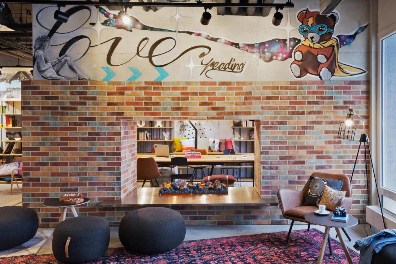 Moxy Berlin Humboldthain Park Bagian luar foto