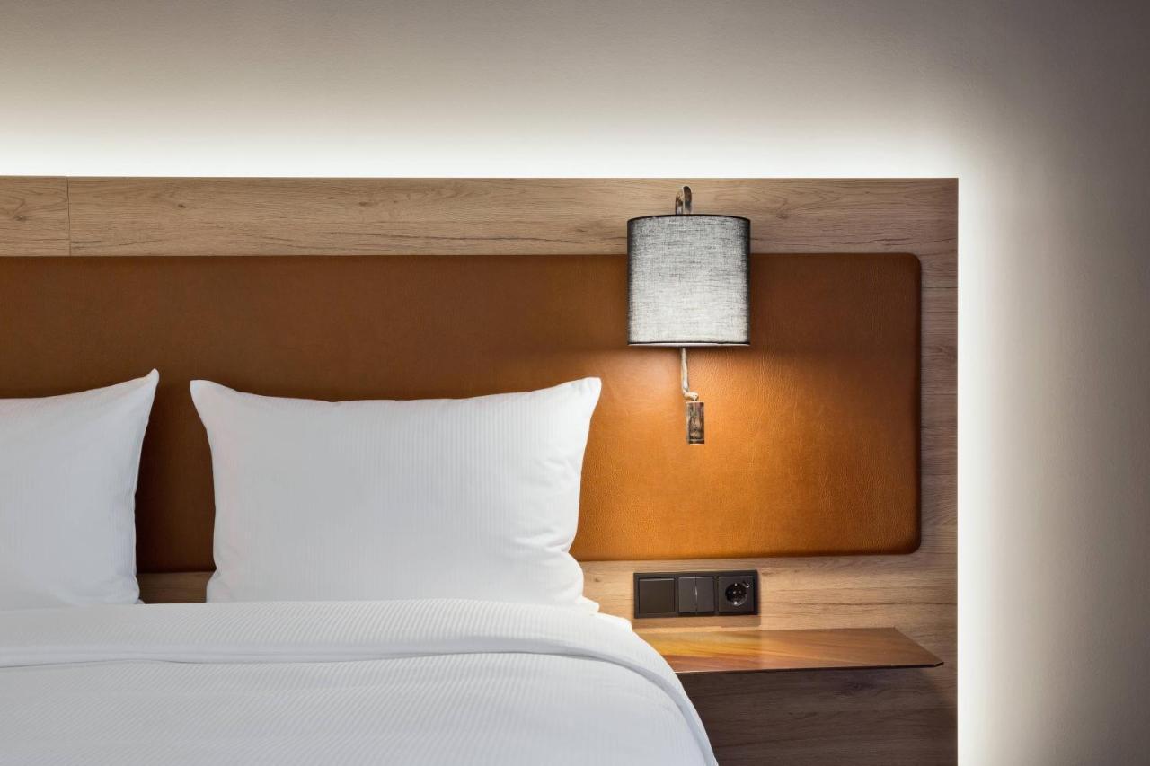 Moxy Berlin Humboldthain Park Bagian luar foto