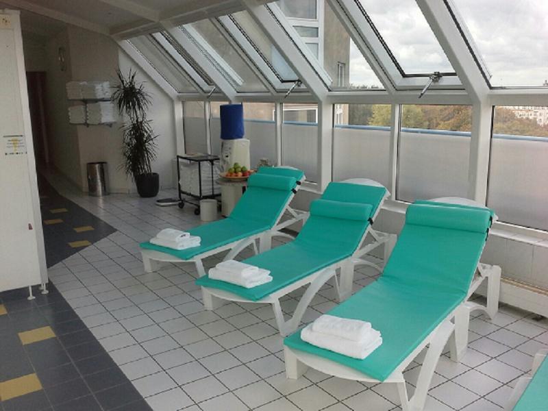 Moxy Berlin Humboldthain Park Bagian luar foto