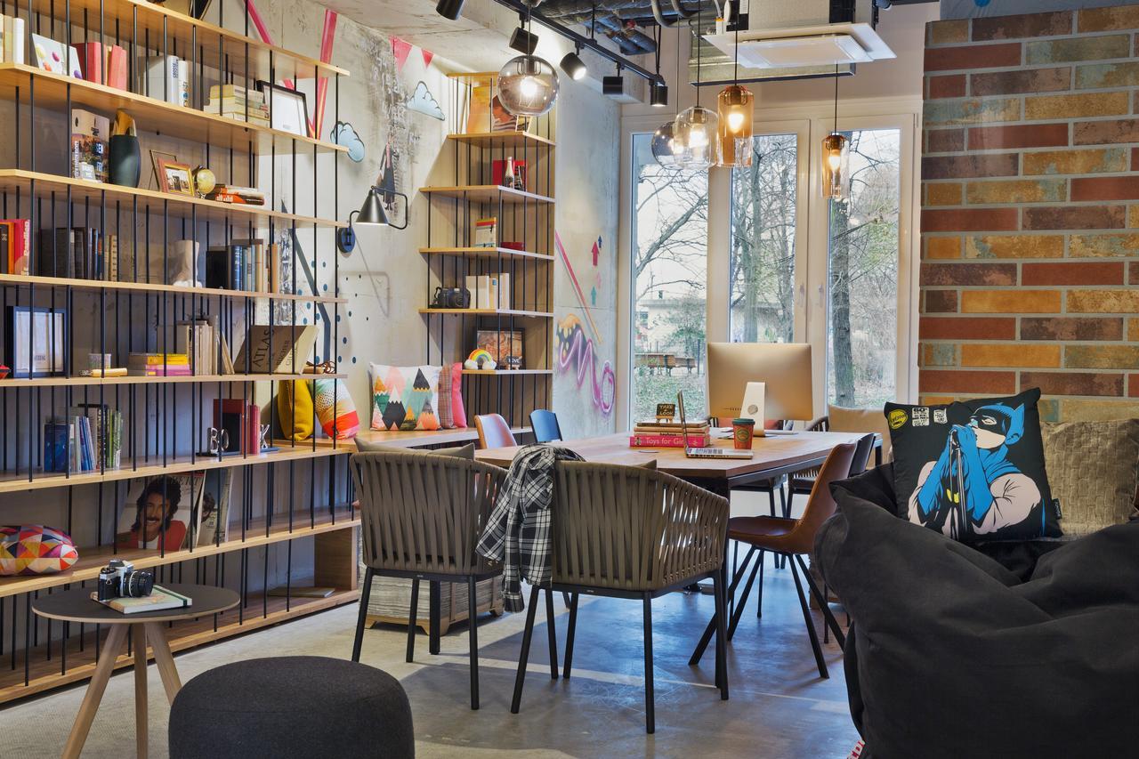 Moxy Berlin Humboldthain Park Bagian luar foto